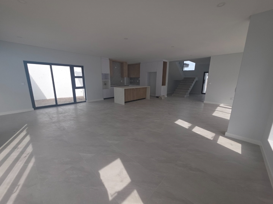 4 Bedroom Property for Sale in Sandown Western Cape